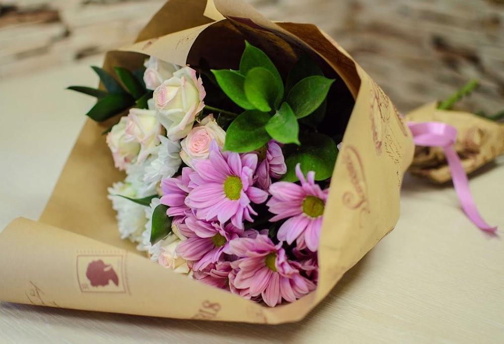 Букет цветов из: Розы и Хризантемы в Рудне Волгоградской области