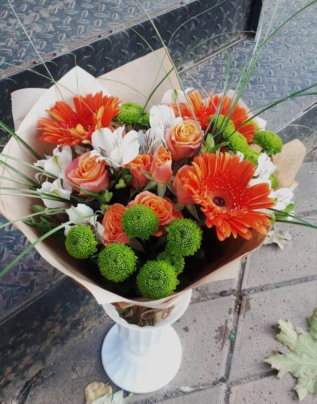 Букет цветов из: Герберы, Хризантемы, Альстромерии и Розы в Рудне Волгоградской области