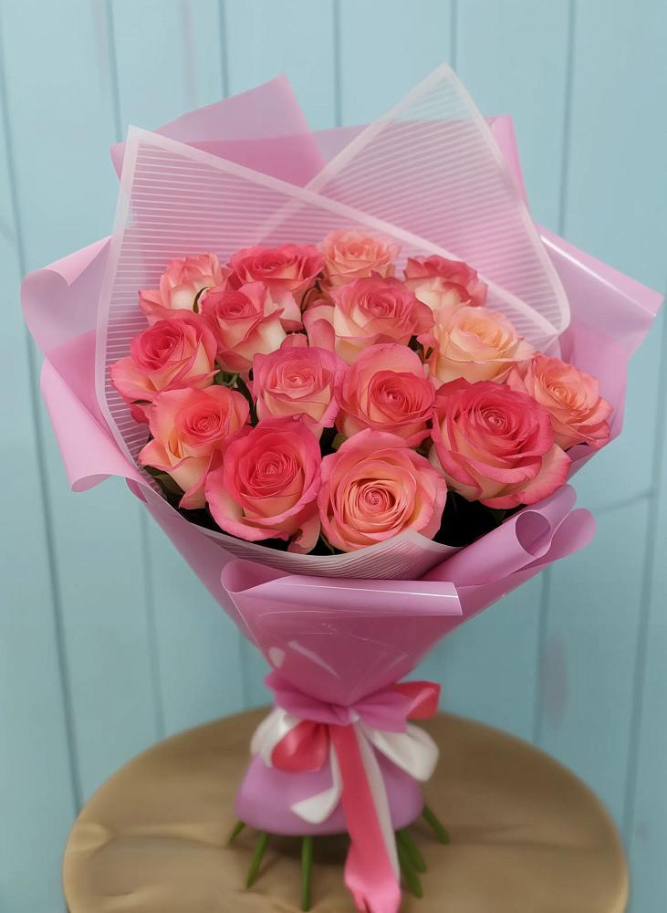 Букет 15 Розовых роз Равель в Рудне Волгоградской области