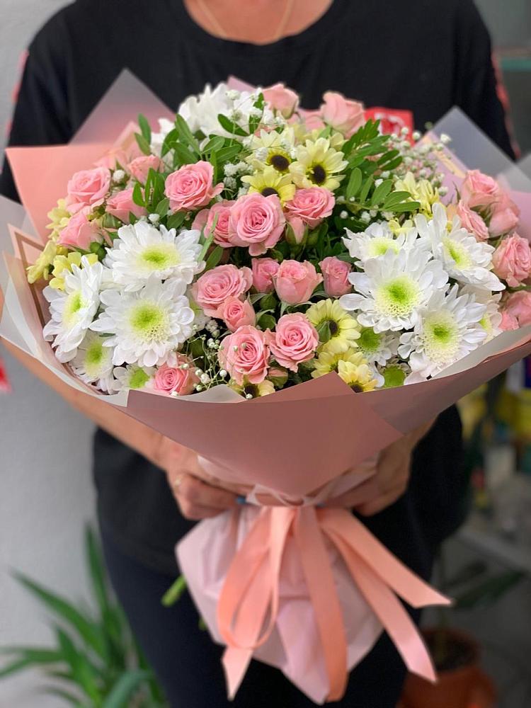 Букет цветов из: Розы и Хризантемы в Рудне Волгоградской области