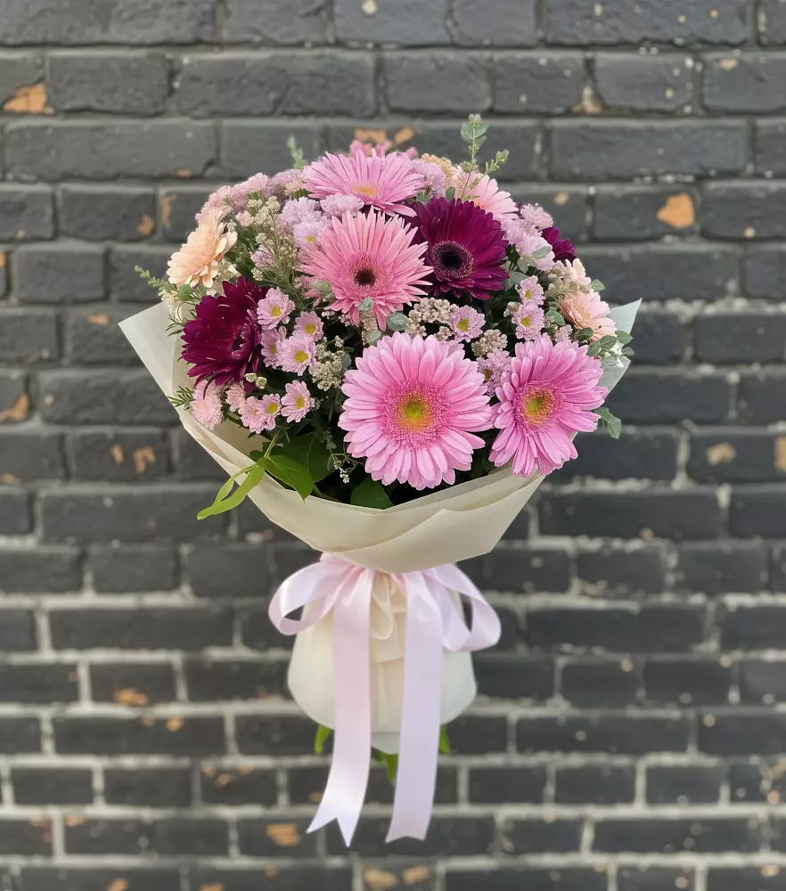 Букет цветов из: Герберы и Хризантемы в Рудне Волгоградской области