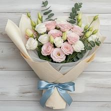Букет цветов из:  Лизиантусы в Рудне Волгоградской области