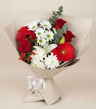 Букет цветов из:  Розы, Хризантемы, Герберы и Лилии в Рудне Волгоградской области