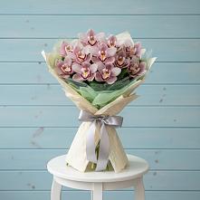 Букет цветов из:  Орхидеи и Розы в Рудне Волгоградской области