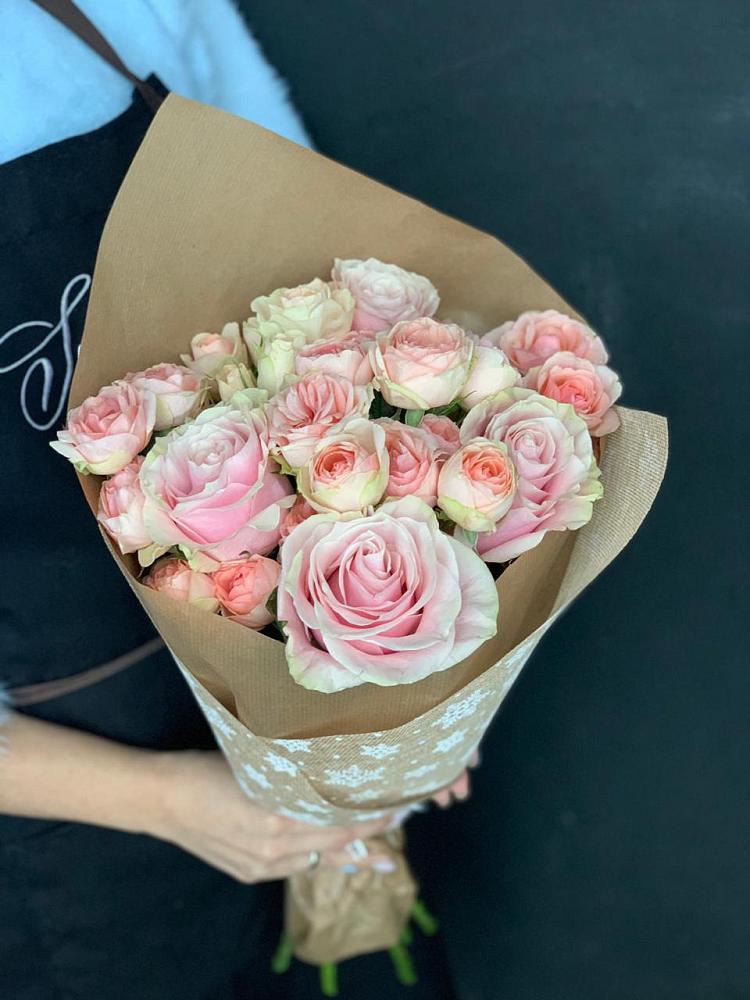 Букет цветов из: Хризантемы и Розы в Рудне Волгоградской области