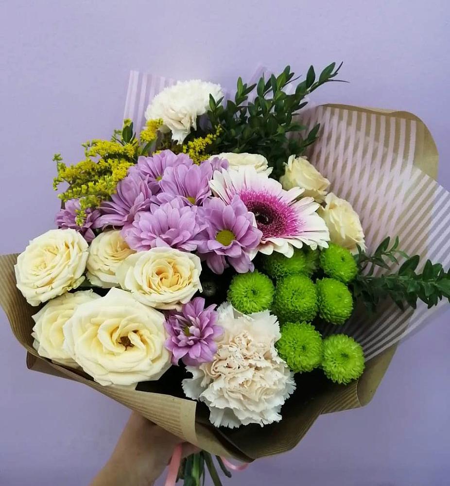 Букет цветов из: Хризантемы, Розы, Гвоздики и Герберы в Рудне Волгоградской области