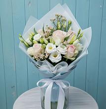 Букет цветов из:  Розы и Лизиантусы в Рудне Волгоградской области