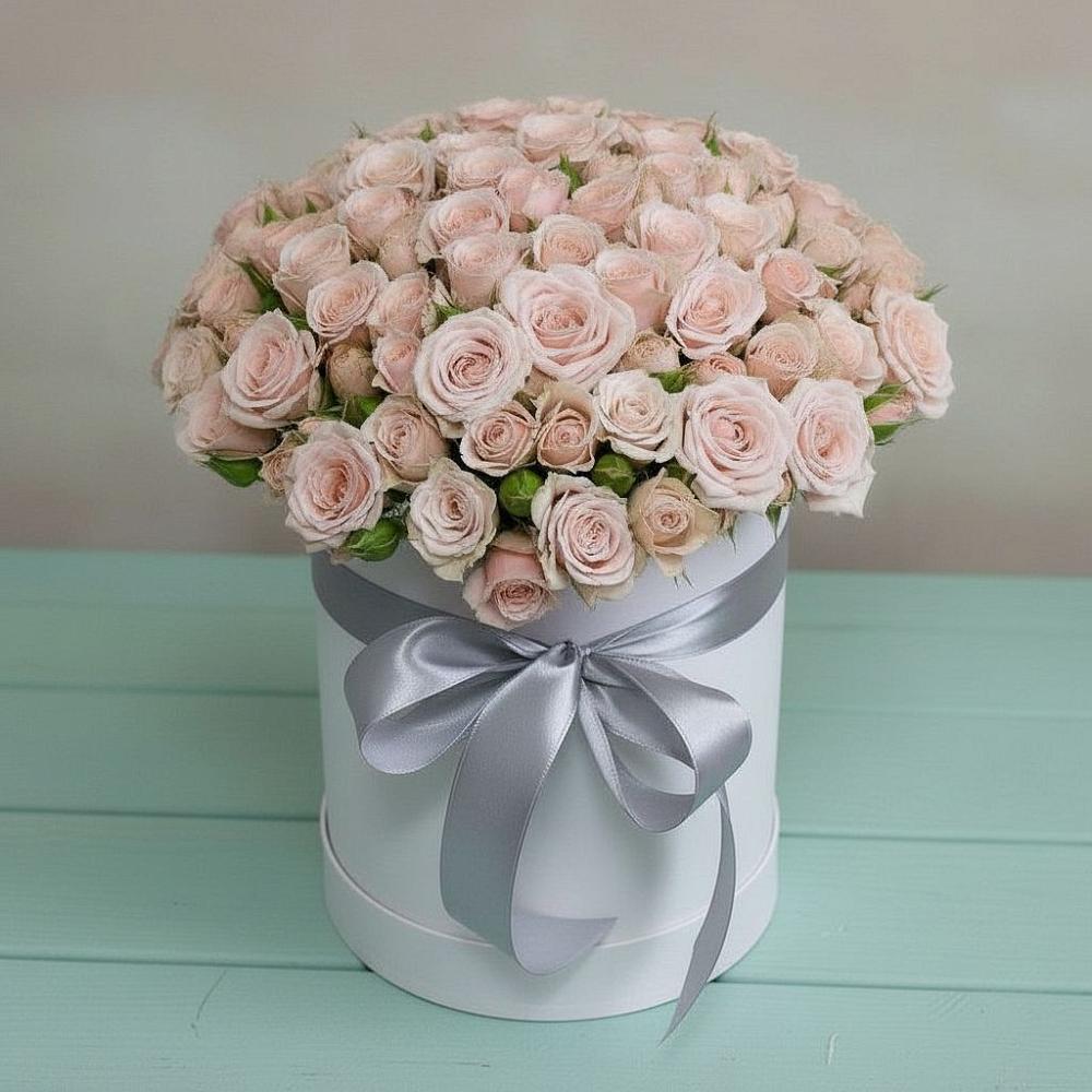 Цветочная композиция из Розы в шляпной коробке в Рудне Волгоградской области